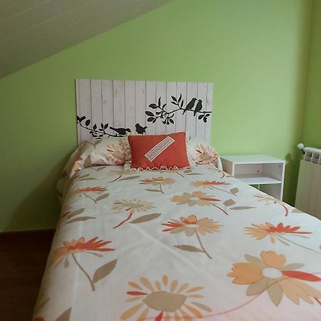 Despertar Con El Sonido De Los Pajaros Villa Melide Exterior foto