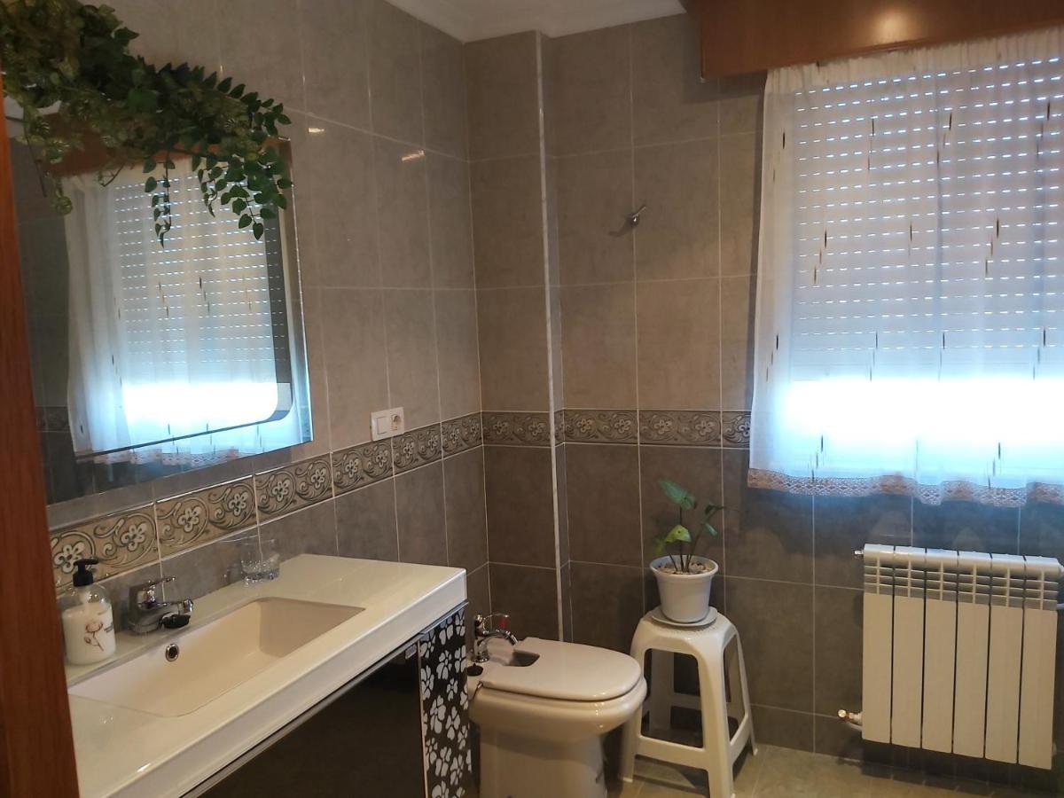 Despertar Con El Sonido De Los Pajaros Villa Melide Exterior foto