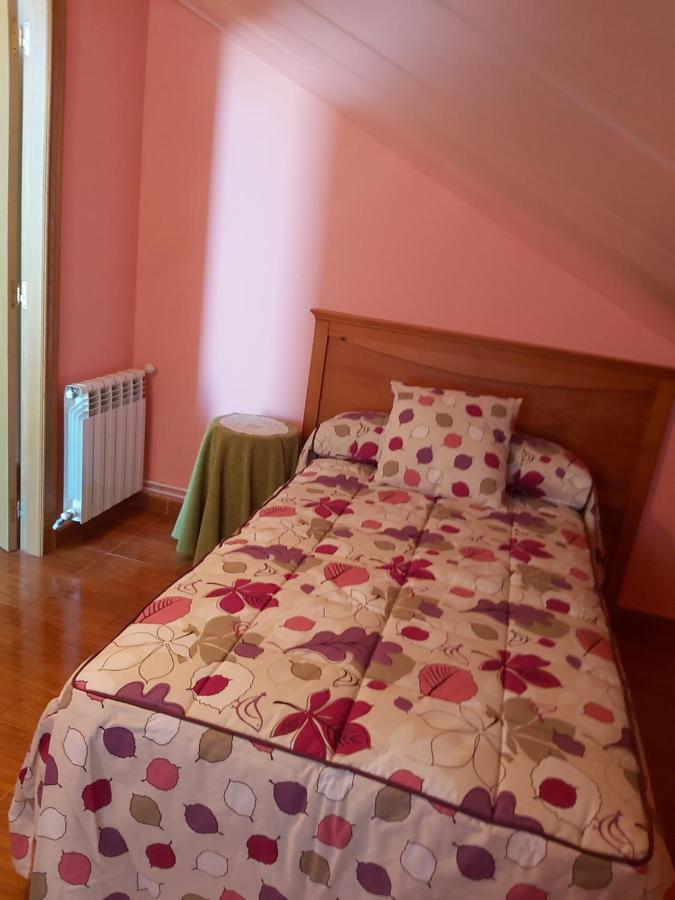 Despertar Con El Sonido De Los Pajaros Villa Melide Exterior foto