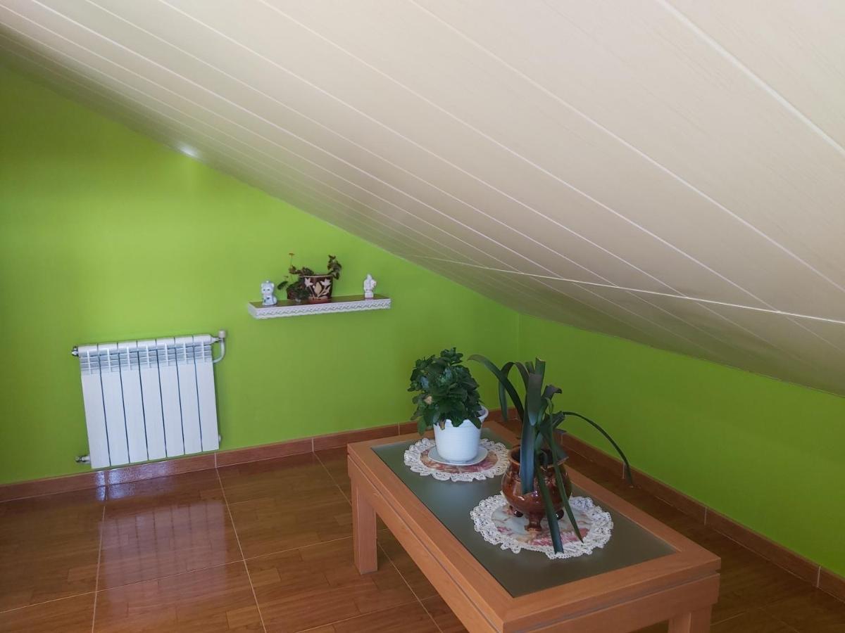 Despertar Con El Sonido De Los Pajaros Villa Melide Exterior foto