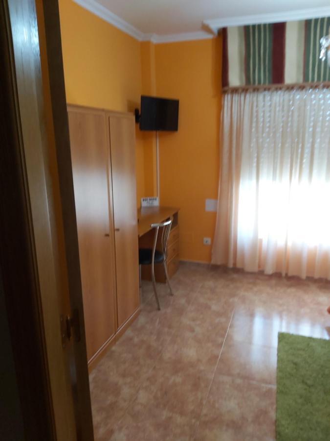 Despertar Con El Sonido De Los Pajaros Villa Melide Exterior foto